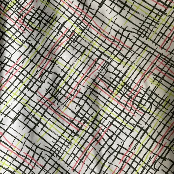 Page& Tuttle Women’s Bermuda/Golf Shorts White With Mixed Colors, Size 16. - Picture 7 of 7